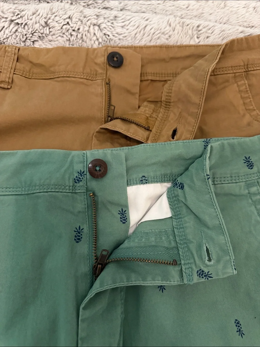Aeropostale Men’s Chino Shorts 2 Pair Bundle Khaki Pineapple - Size 32